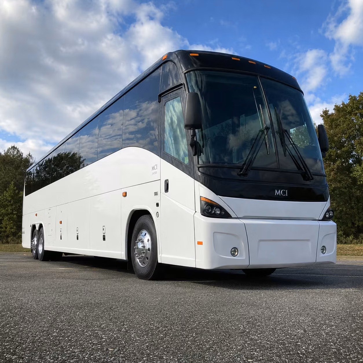you can find and book airport transportation in salinas and any nearby city