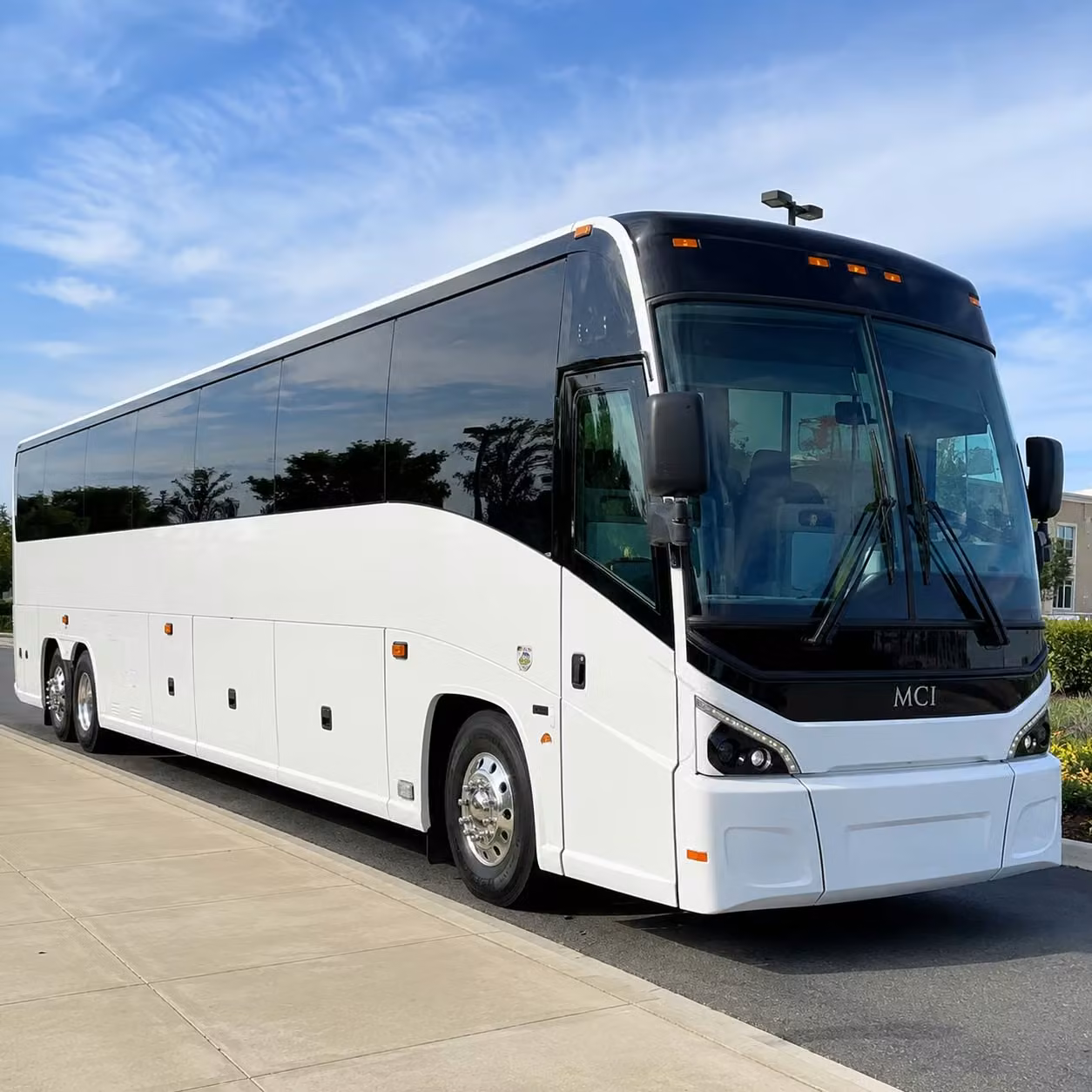 you can find and book long distance transportation in salinas and any nearby city