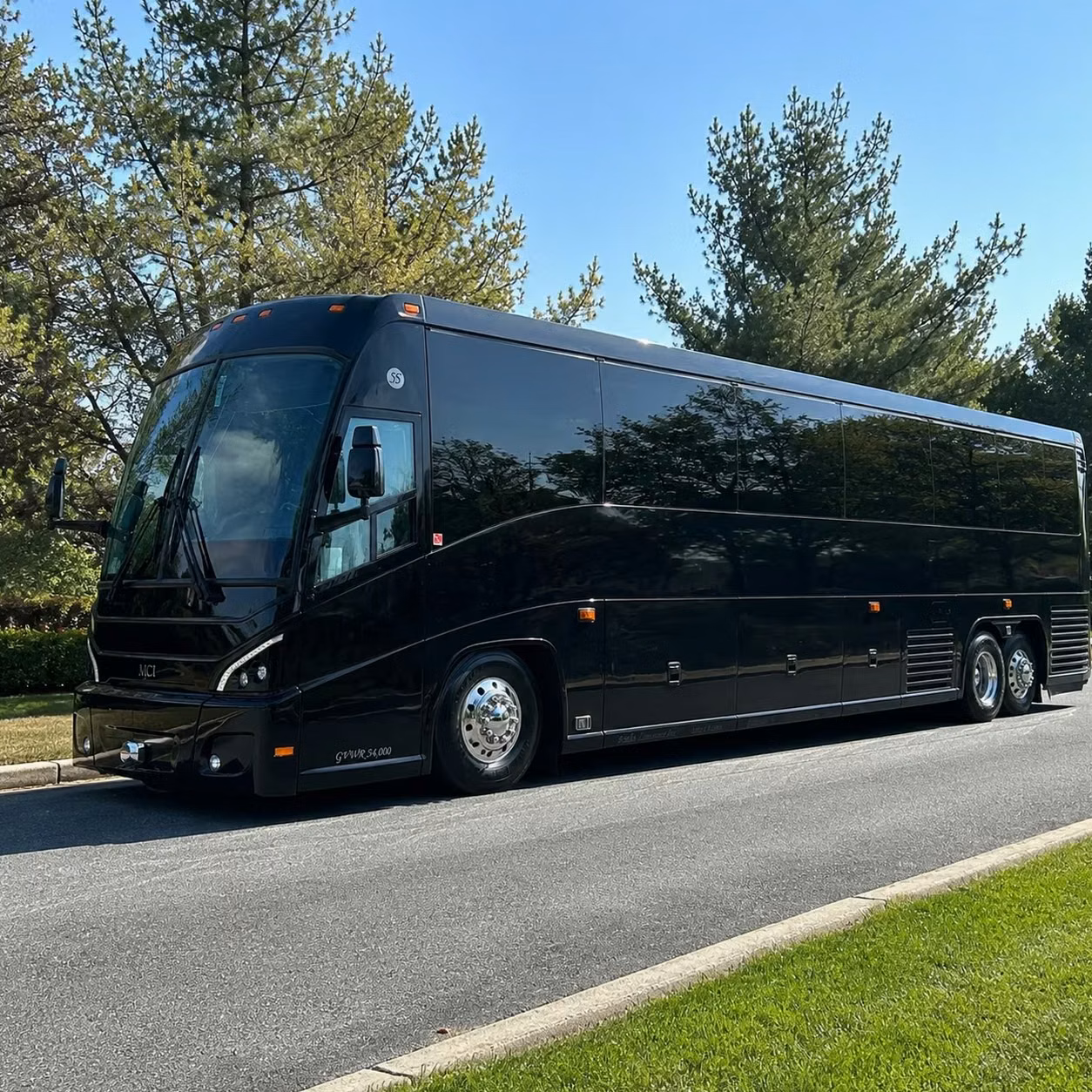 you don t have to limit your employee transportation to just one company s fleet